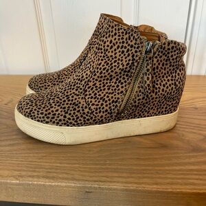 Leopard Print Ankle Boots with Zipper